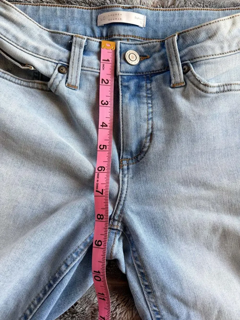 Lauren Conrad Boyfriend Jeans Size 2L Distressed Light Wash Normcore Capsule